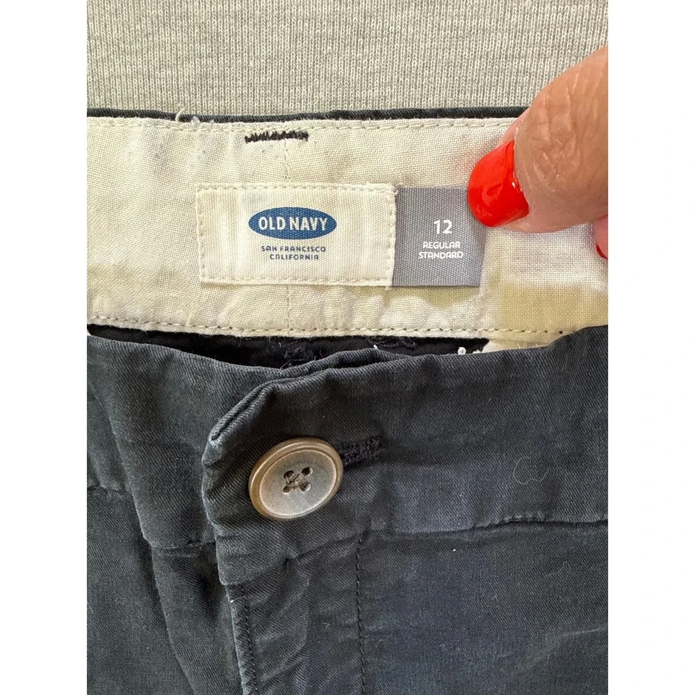 Old Navy Everyday Shorts Womens‎ 12 Black Chino Mid Rise 5 Inch Inseam Regular
